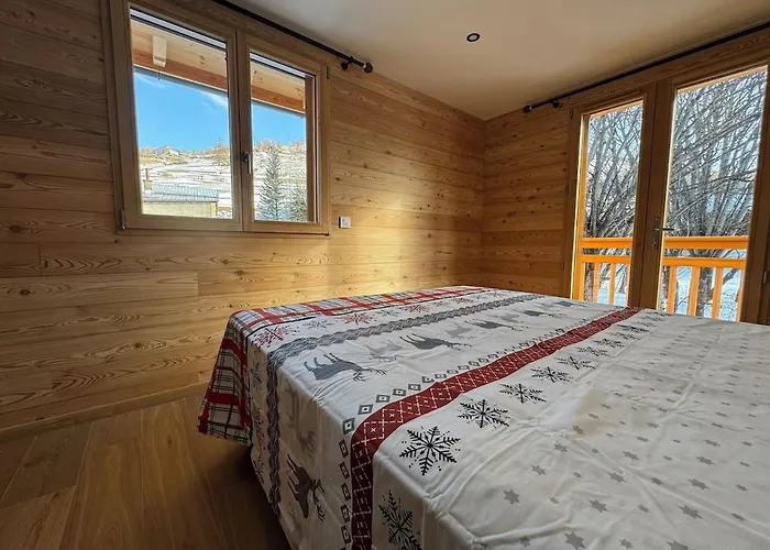 Chalet de charme 8 pers Vue montagne Terrasse Queyras