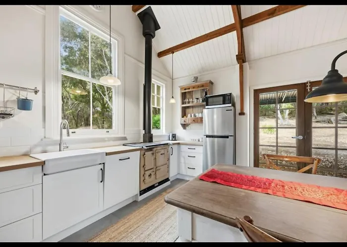 Amara Creek Retreat