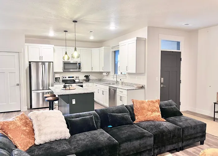 3Br Mountain Ski Retreat | Sleeps 10 Near Park City