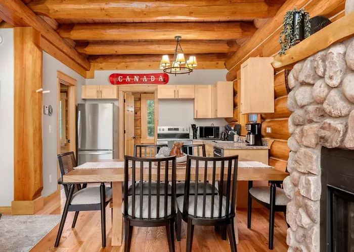 Rustic Cabin Hideaway With Bbq Fire Pit And Mtn Views