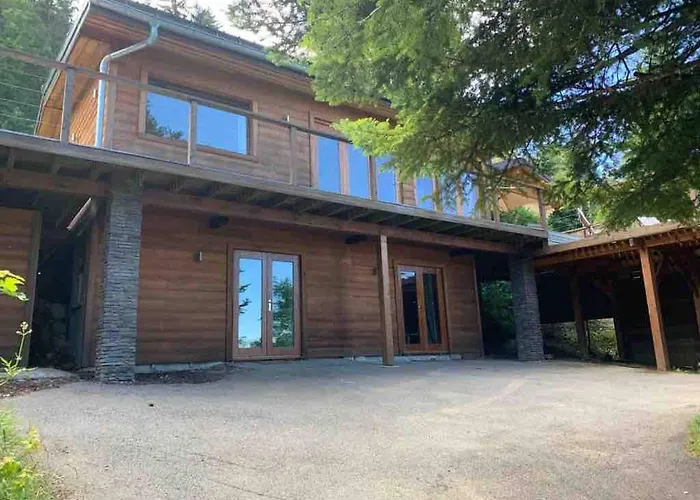 Boutique Alpine Chalet With Panoramic Views