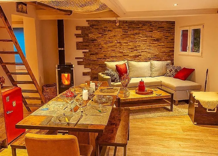 Chalet cosy entre lacs et montagnes