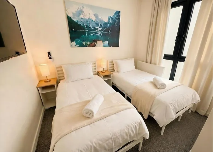 Mount Buller Alpine Chalet Mountain Views Sleeps Up To 12