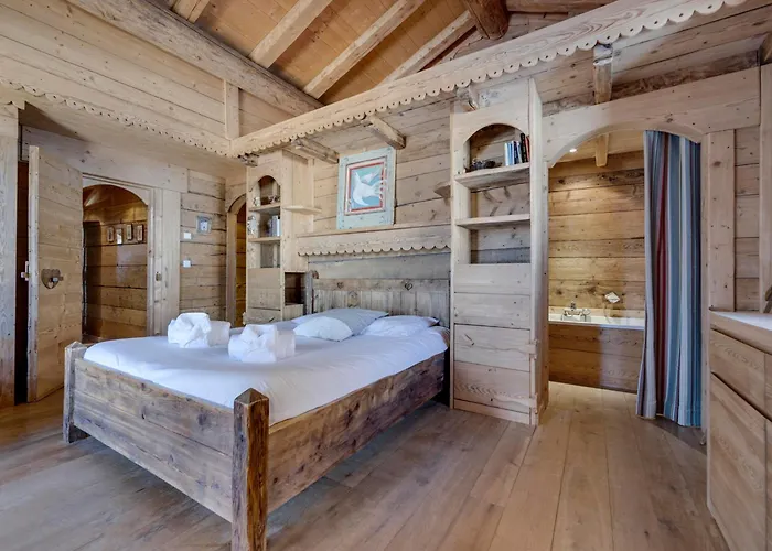 Chalet traditionnel proche des pistes avec grande terrasse - FR-1-690-29