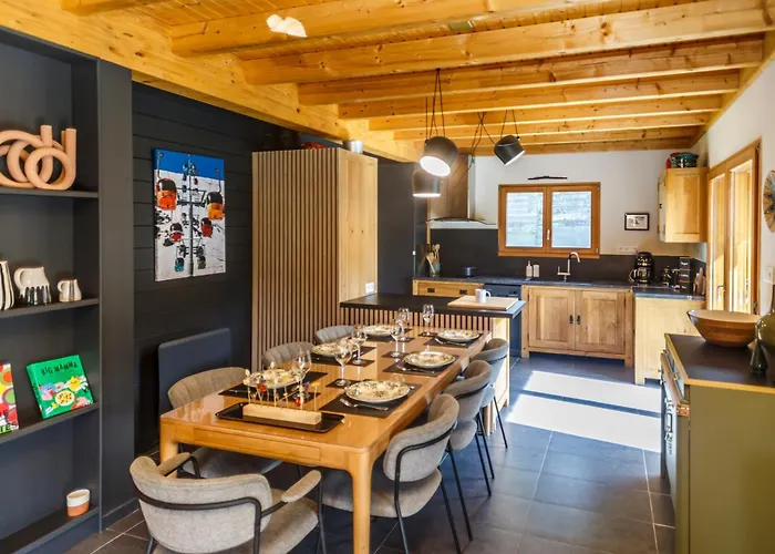 Warm Modern Chalet Near Ski Resort