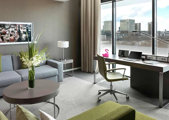 Luxury hotel only: Pullman Paris Centre - Bercy