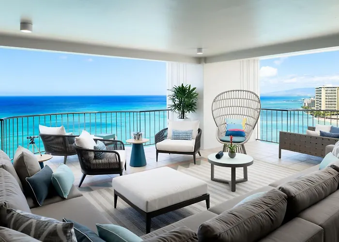 Hotel with pool: Waikiki Beach Marriott Resort & Spa