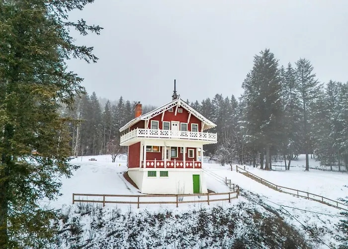Edelweiss Village & Resort - Chalet Edward & Walter Feuz