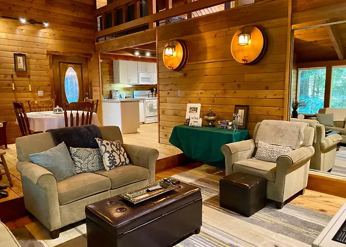 Crystal Mtn Cozy Secluded Ski Cabin
