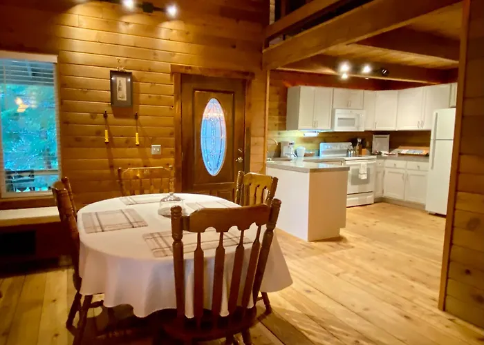 Private Secluded Cabin Hike Mt Rainier & Sunrise