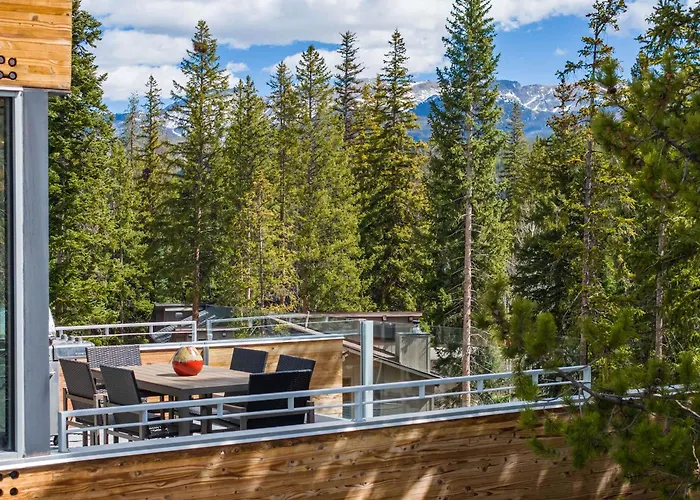 Riverbend Chalet