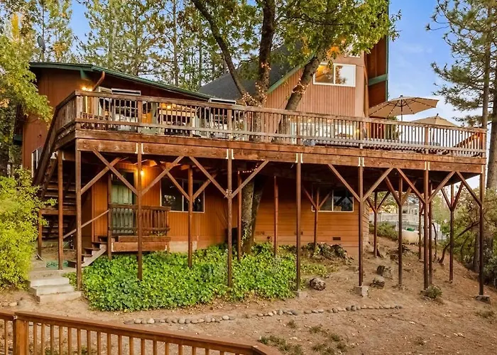 Bass Lake Lodge