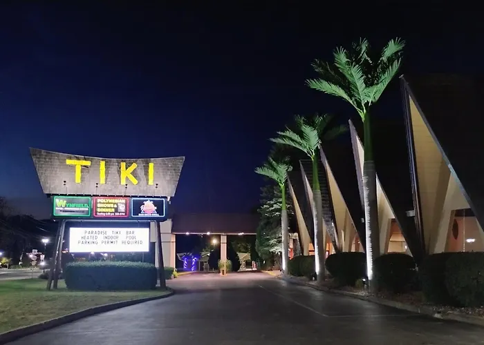 Tiki Resort - Lake George