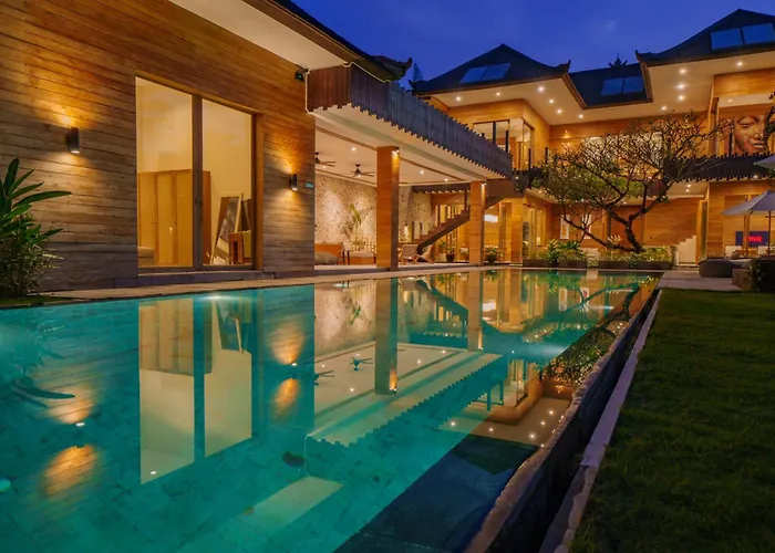 Eko Seminyak - Tropical , Walk To Beach