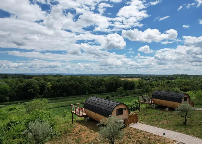 Cabanes Du Domaine Des Fees