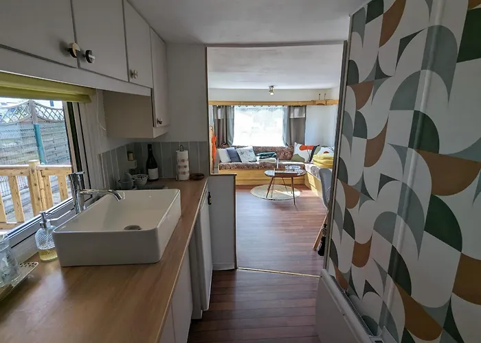 Charming Chalet Just Steps From The Sea