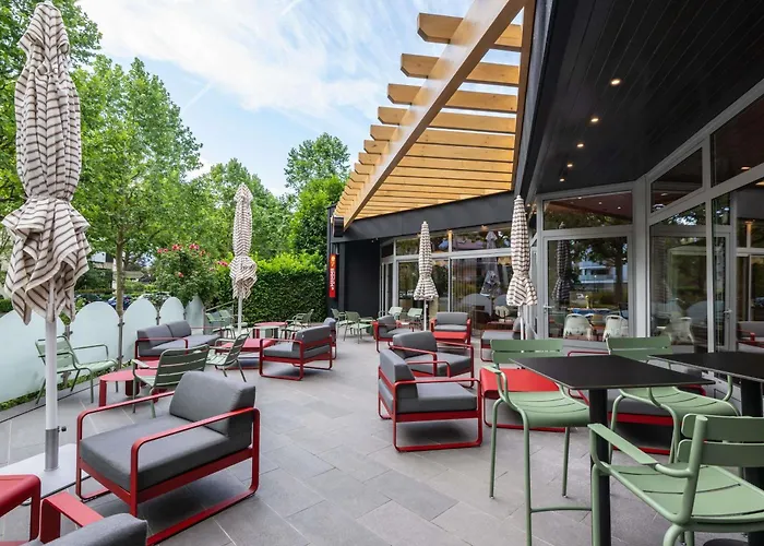 Novel Restaurant La Mamma