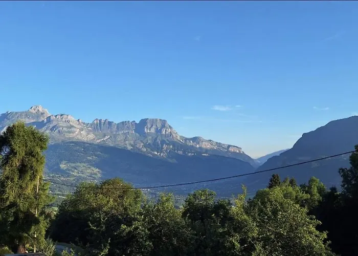 Chalet Confortable Et Tranquille