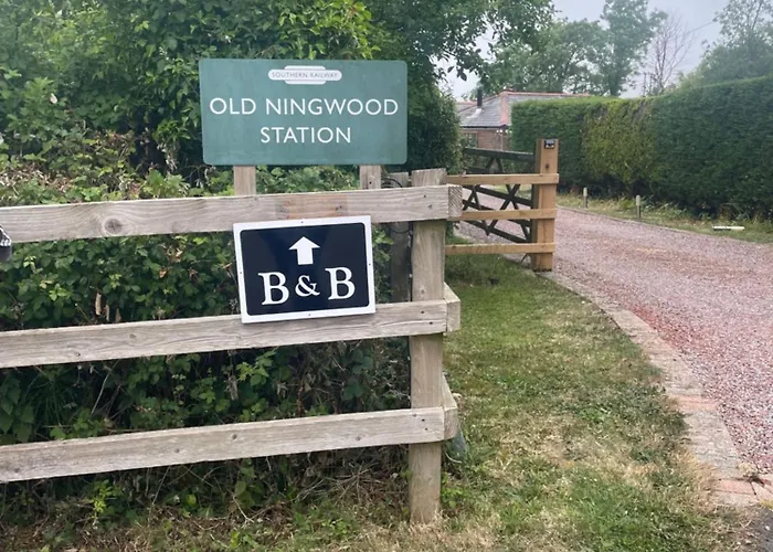 Ningwood Old Station Chalet Ningwood Isle Of Wight