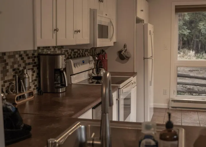 Mountain View Family Cabin, Pet Friendly And Hot Tub