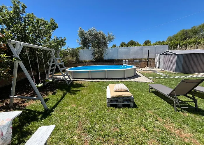 Slowcasa - Villa Garden & Pool - Full Apartment