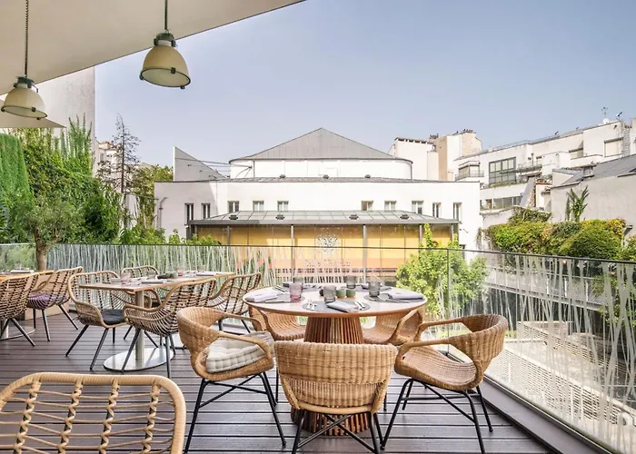 Hotel suites Renaissance Paris Arc De Triomphe