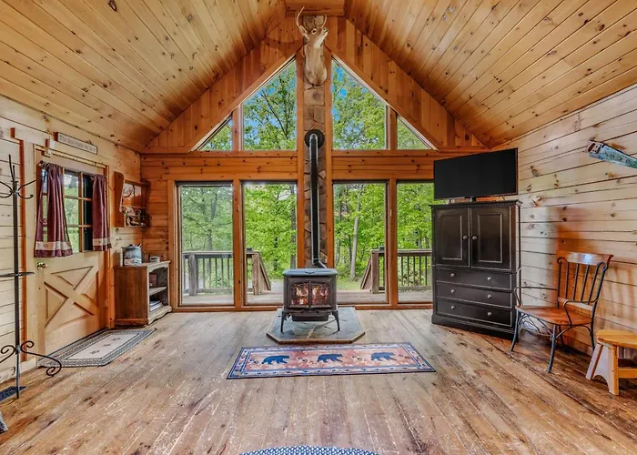 Seventh Heaven - Hot Tub, Pet Friendly, Grill, Wifi, Deck, Covered Porch, Family Friendly, Kid'S Loft, King Bed