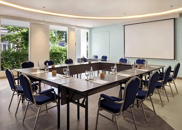 Grand Mercure Bali Seminyak