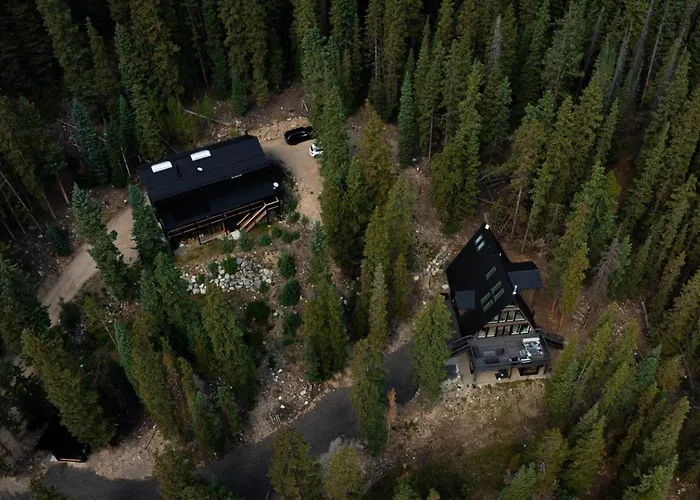 Mountain View Family Cabin, Pet Friendly And Hot Tub