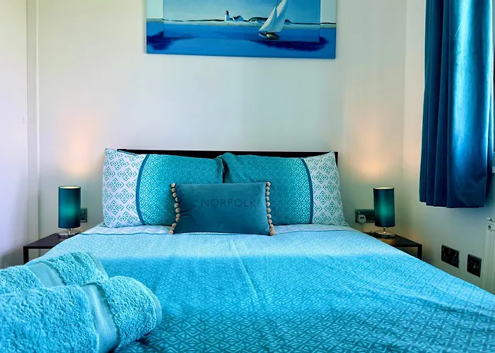 Scratby Chalet Minutes From Beach & Free Swimming
