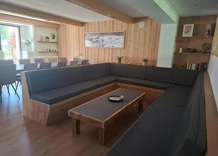 Le Frêne, 15 personnes, 6 chambres, sauna, 230 m2
