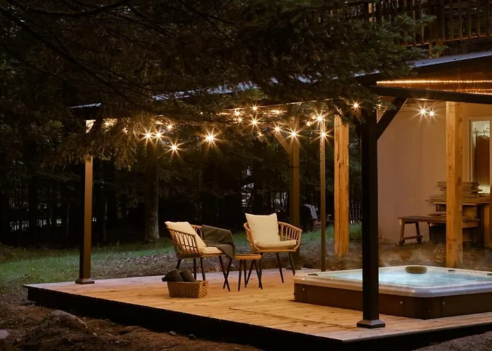 Evergreen Lodge, Hot Tub Retreat Near Lake Placid And White Face