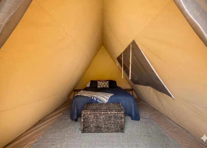 Secluded A-Frame Glamping Getaway Near The Black Hills, Hermosa, South Dakota