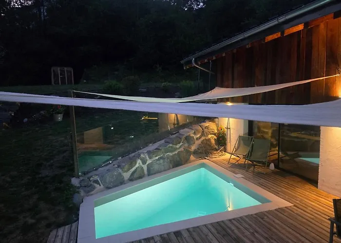 Chamonix Valley, Sleeps 12, Pool, Gym, Spa, Sauna