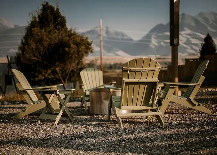 Cute A-Frame Cabin For An Amazing Couples Getaway Near Yellowstone National Park In Emigrant, Montana