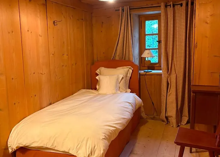 Chalet De Montagne Sur Le Tmb