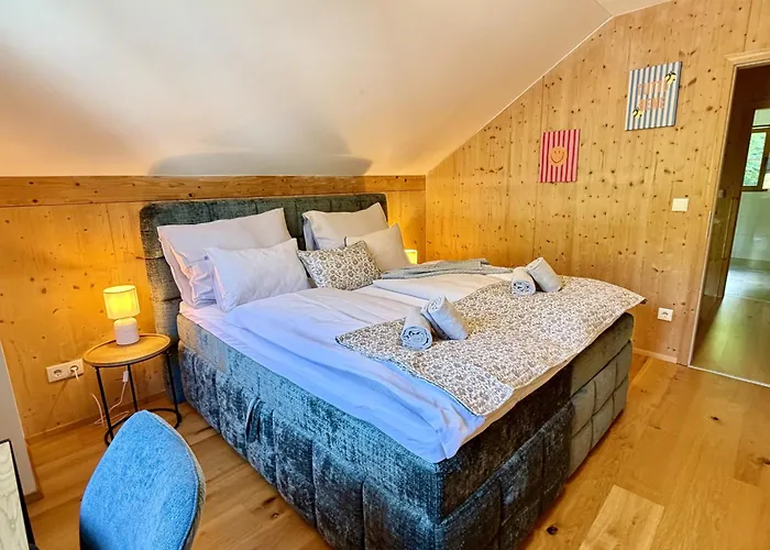 Hideaway Chalets Loser - 2 By Aa Holiday Homes
