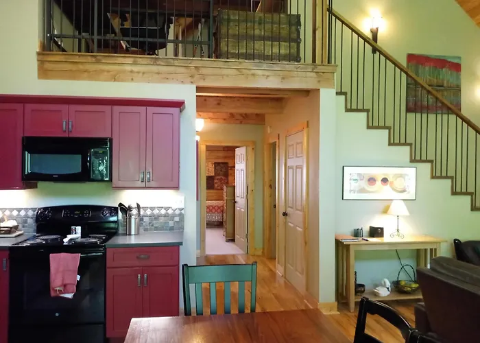 3Br Chalet With Hot Tub & Trout Stream