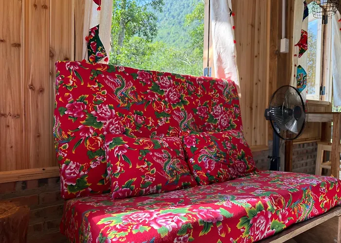 The Happy Forest Retreat