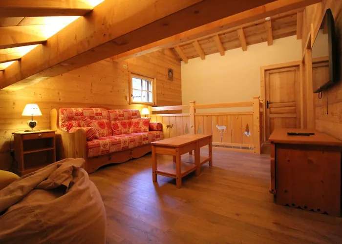 Chalet du Pré Temy avec sauna et jeux extérieur