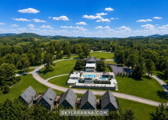 Trip to College Skylaranna Resort & Spa
