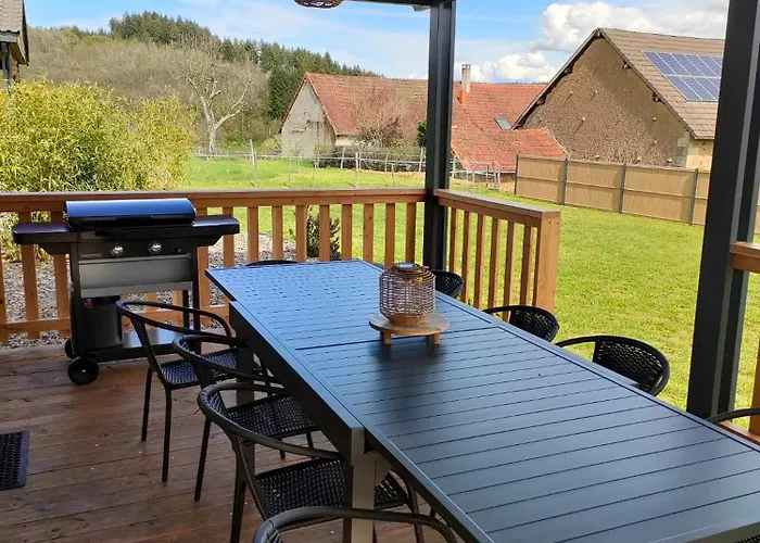 Chalet familial avec piscine chauffée, jeux et brasero- Morvan