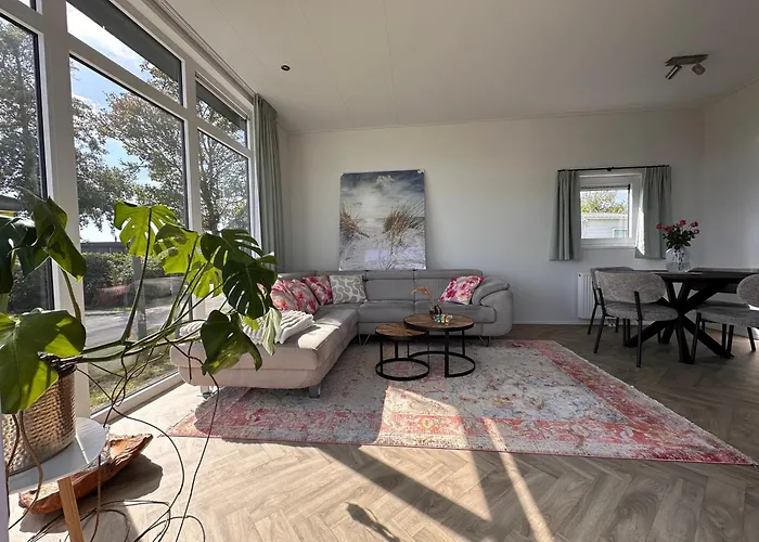 Premium Strandchalet Brouwersdam