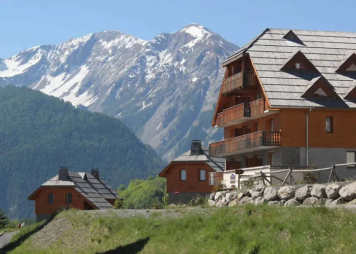Chalet familial 6 pers avec parking à Pra Loup - FR-1-504-364