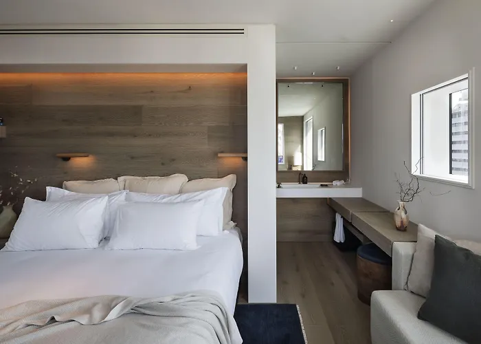 The Hotel Britomart