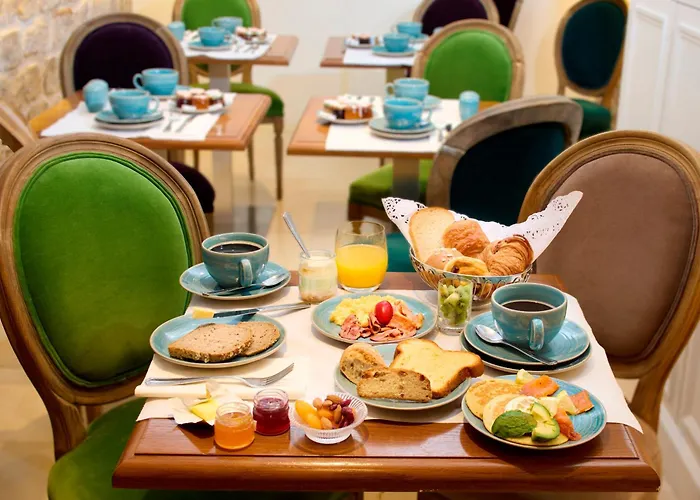 In Luxury hotels Le Relais Saint Honore