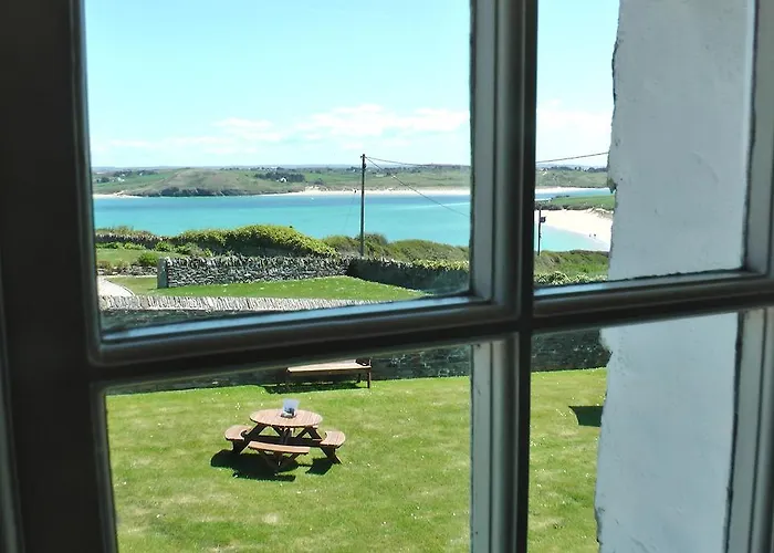 Hotels With Four Stars Lellizzick Farmhouse