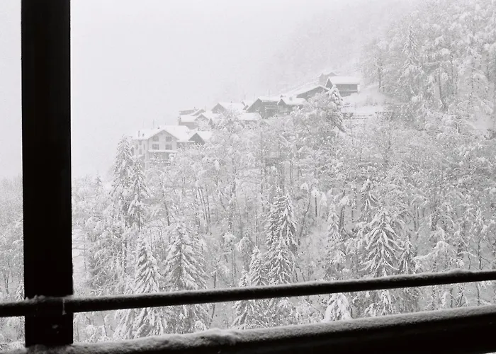 Lieu Secret Dans Les Alpes Suisses