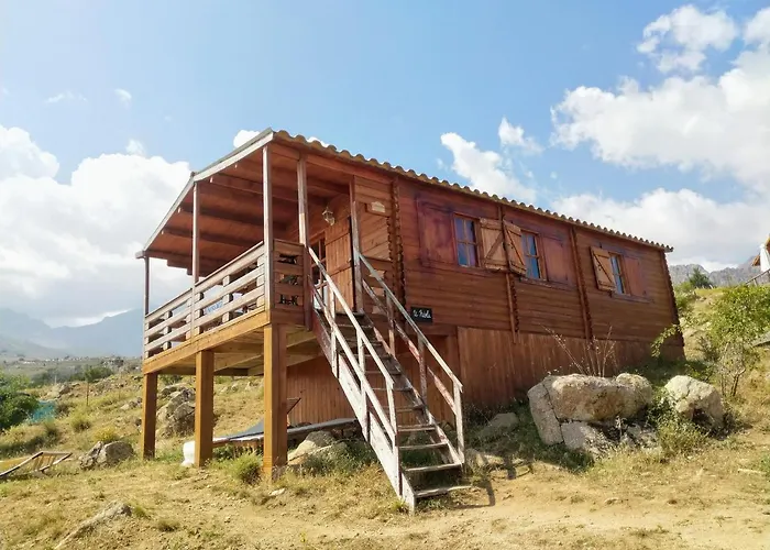 Les Chalets De Lozzi