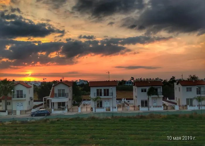 Maricosta Villas